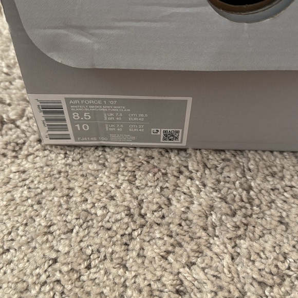 Authentic Nike AF1 - Picture 2 of 5